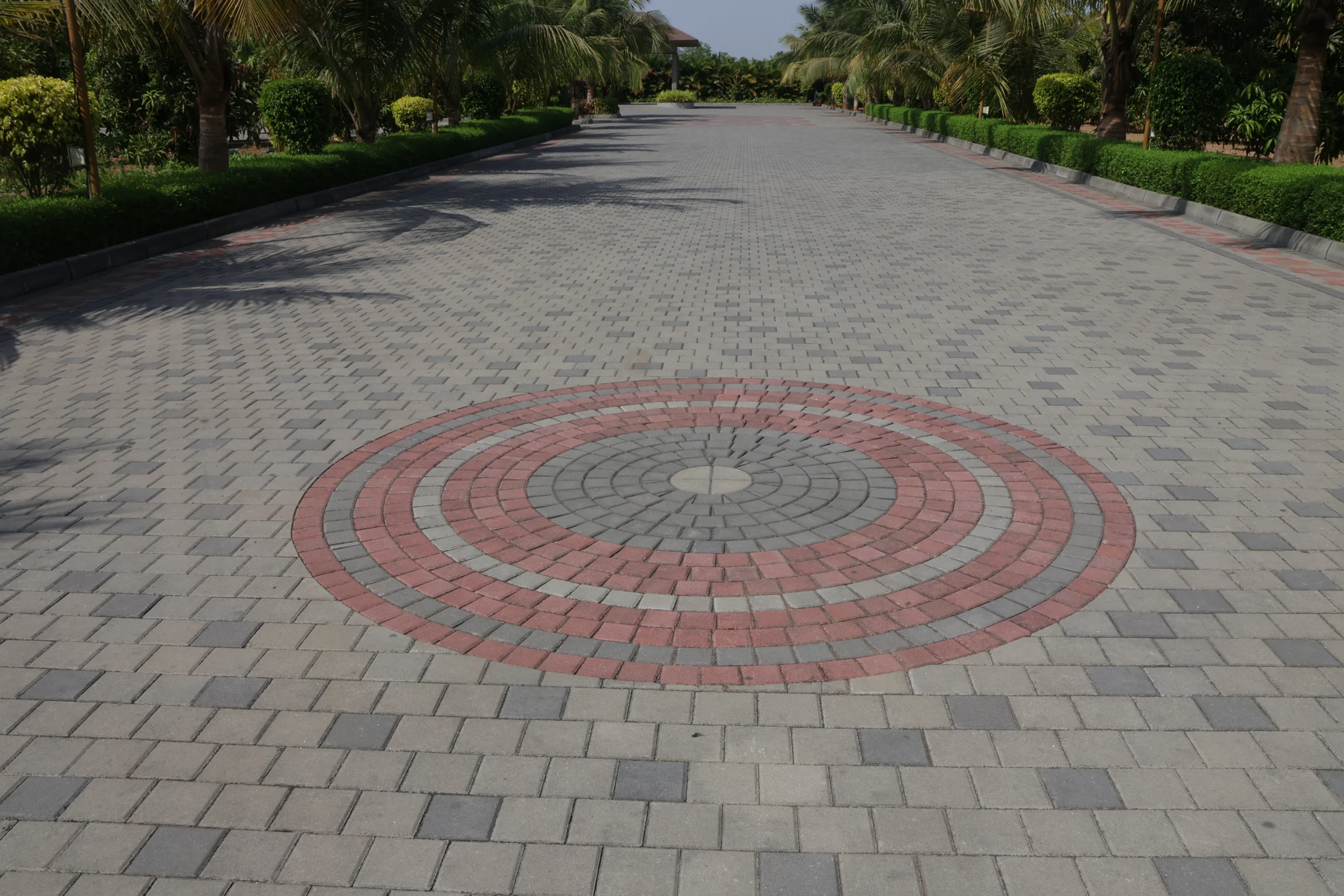 Sai Parishar — facade transition