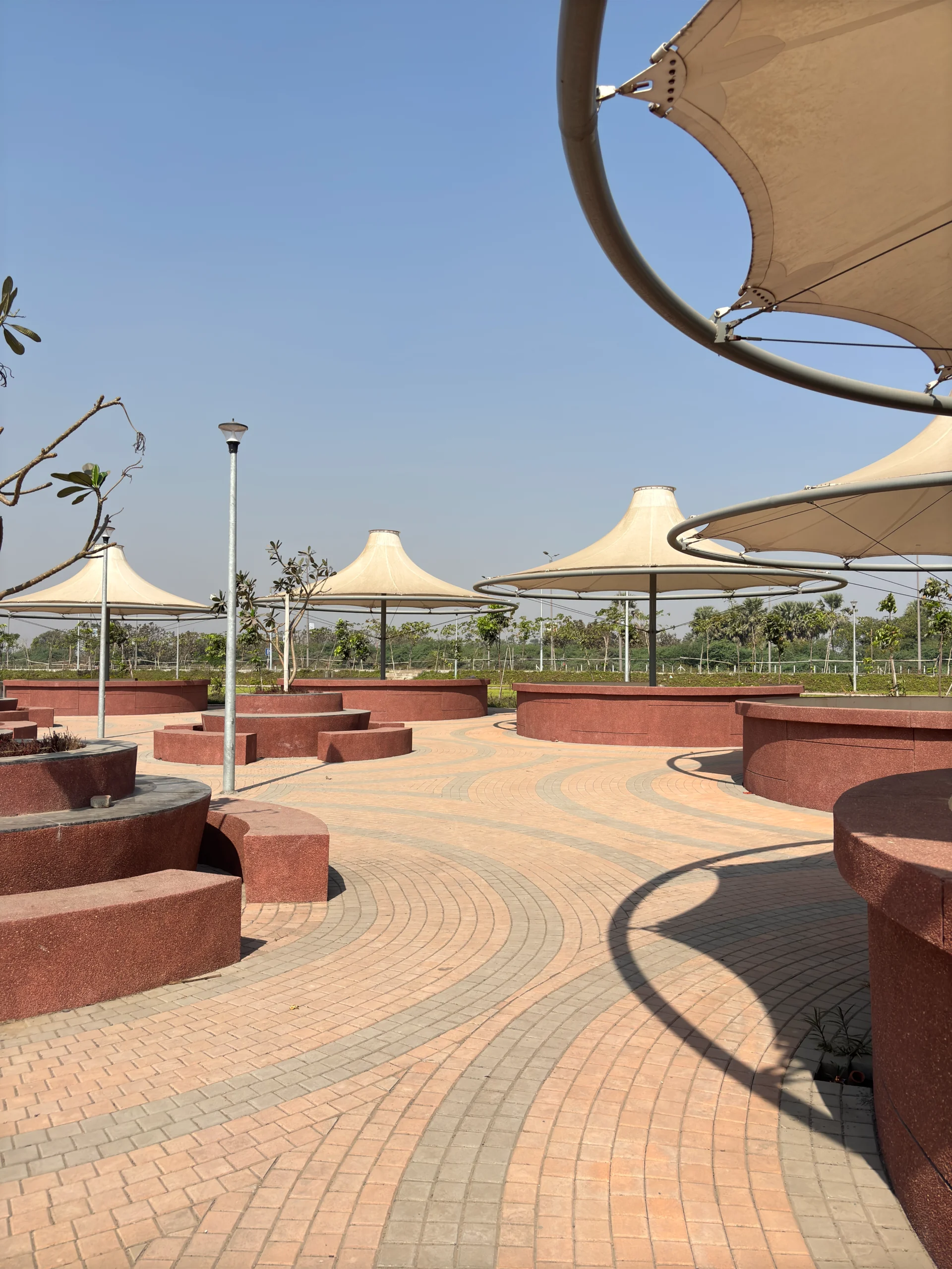 Eco-Parkside — plaza zone