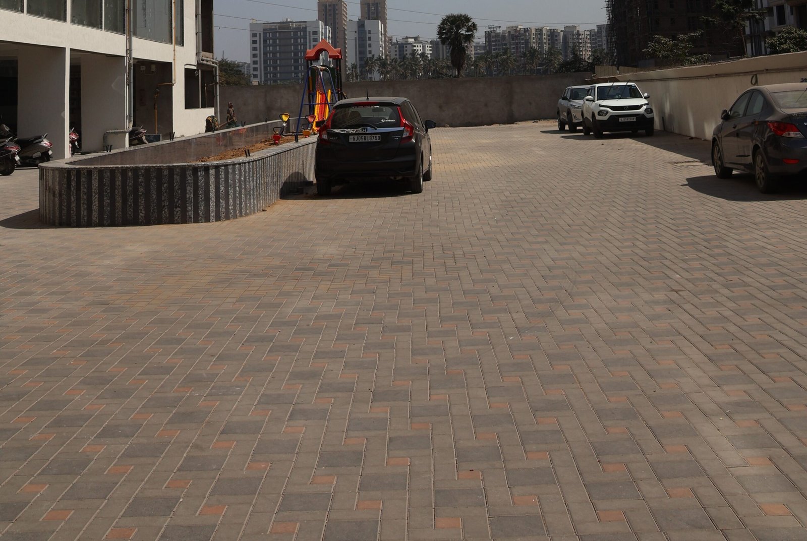 Mahavir-Heights8 — landscape edge